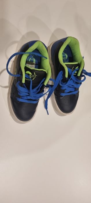 Tenis  com rodas  skate-mate