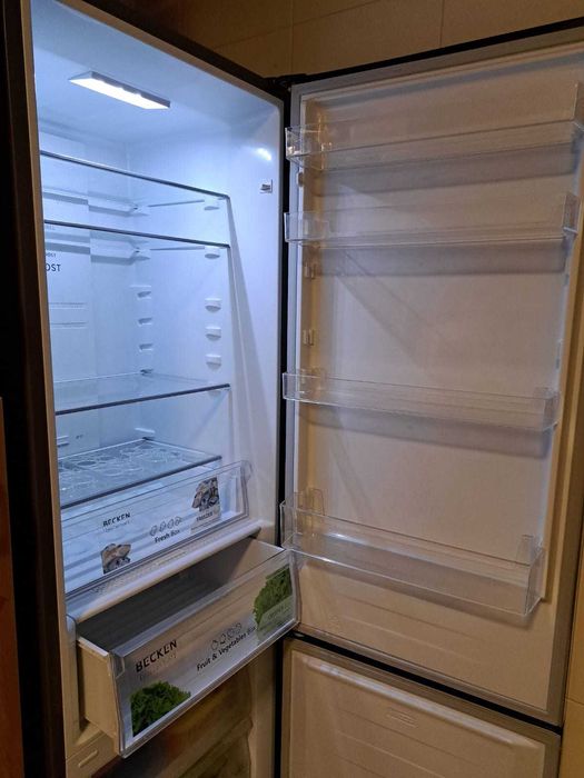 Frigorífico Becken BC5189 IX – 238L + 98L – Excelente estado – 350€