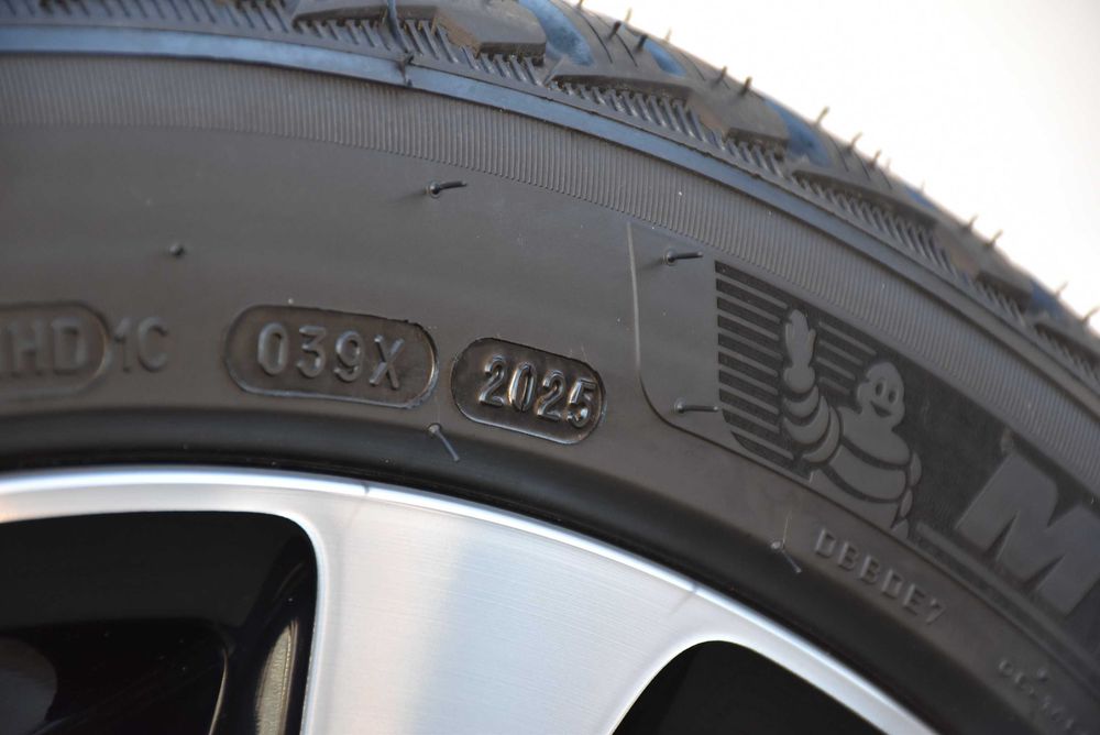 Nowe koła zimowe OEM SEAT Cupra FORMENTOR ATECA 19" Michelin dot2025