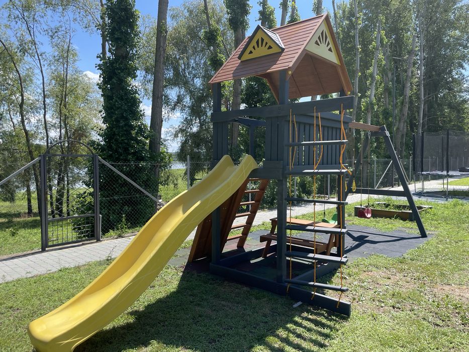 Аренда коттеджей с бассейном на Днестре