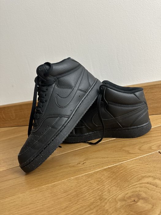 Nike кросівки освнні , нові , куплені у Венгріі