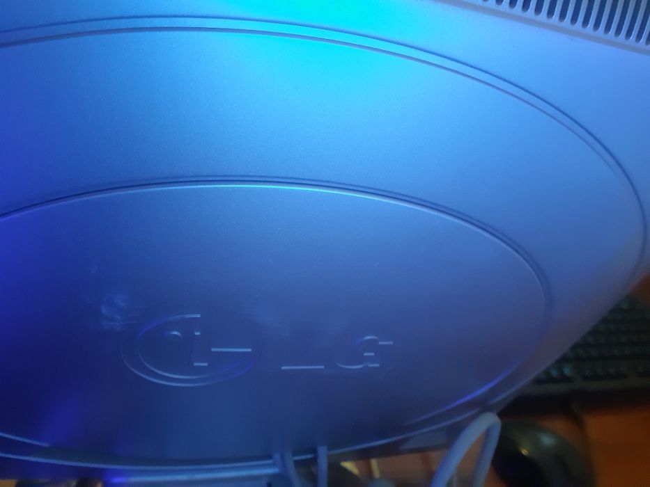 Monitor LG de 23 plgs