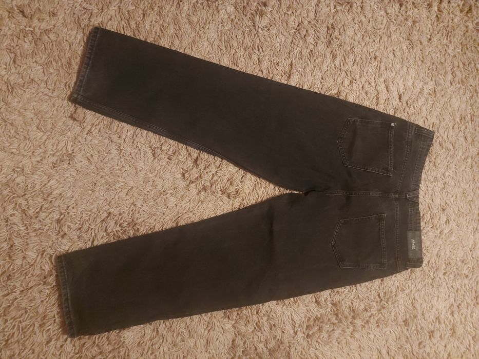 Продам джинсы на мальчика Denim