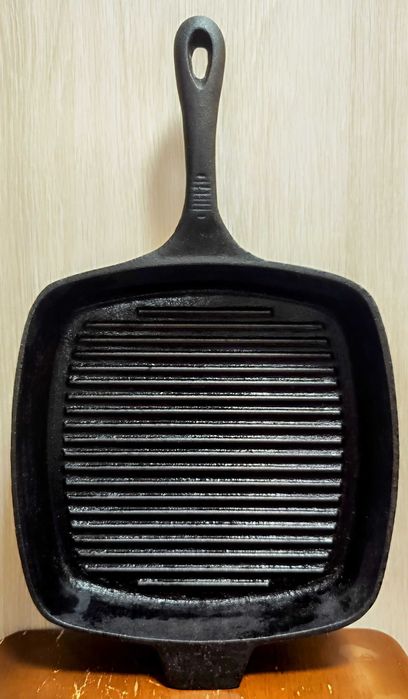 Тяжёлая чугунная сковорода гриль Gipfel 26