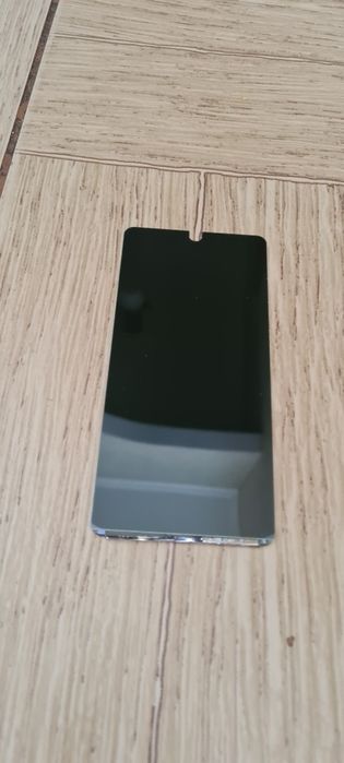 Дисплей Sharp r3