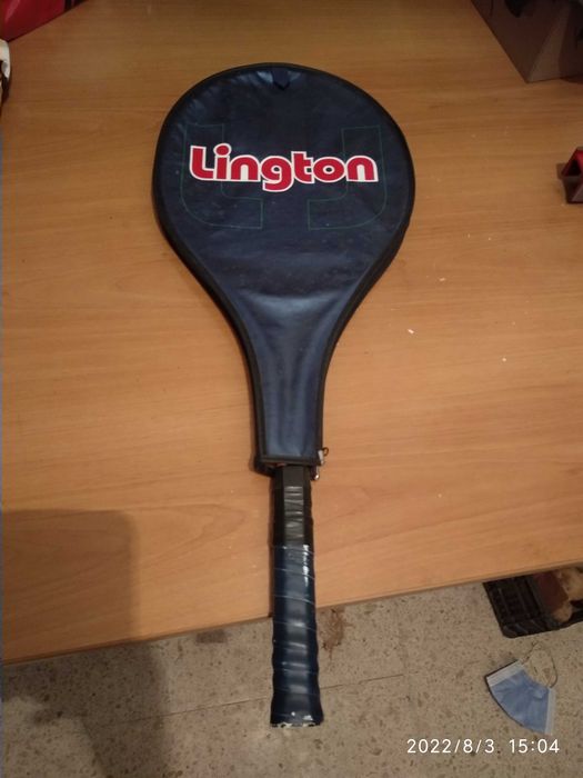 Raquete para jogar tênis
