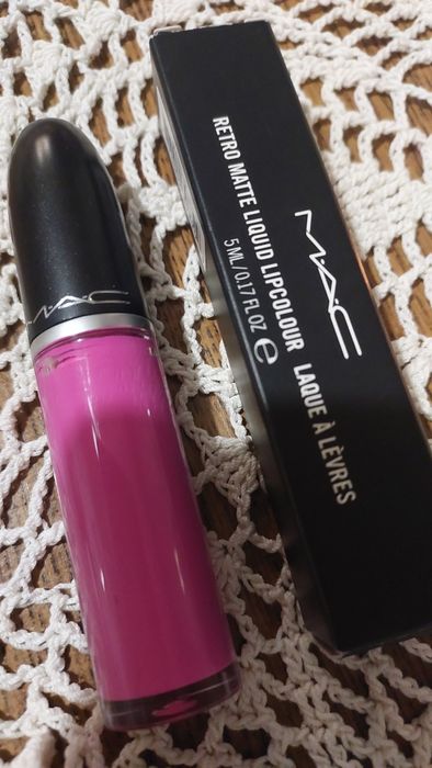 Szminka MAC cosmetics Retro Matte różowa matowa 336 fuchsia flicker