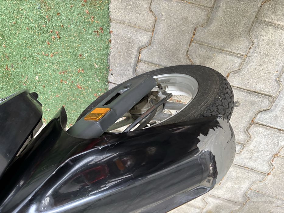 Scooter Peugeot usada