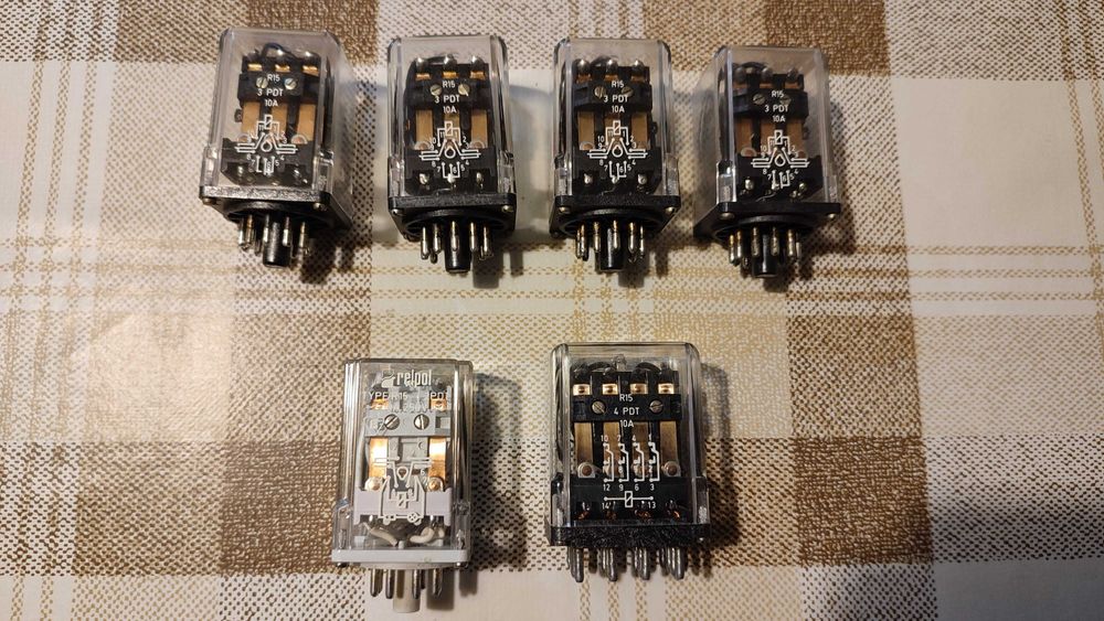 Sprzedam przekaźniki R15