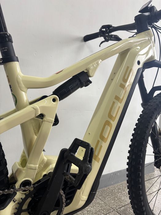 Rower elektryczny MTB Focus THRON 6.8 29" M 42 cm – Bosch CX 85 Nm 750 Wh