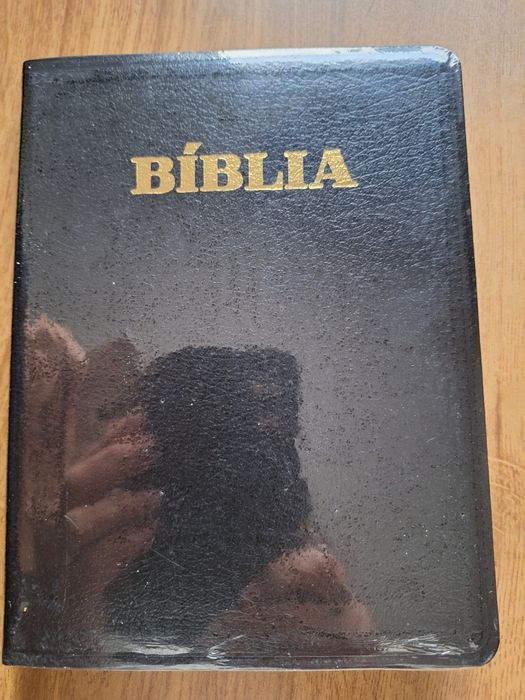 Biblia nova embalada