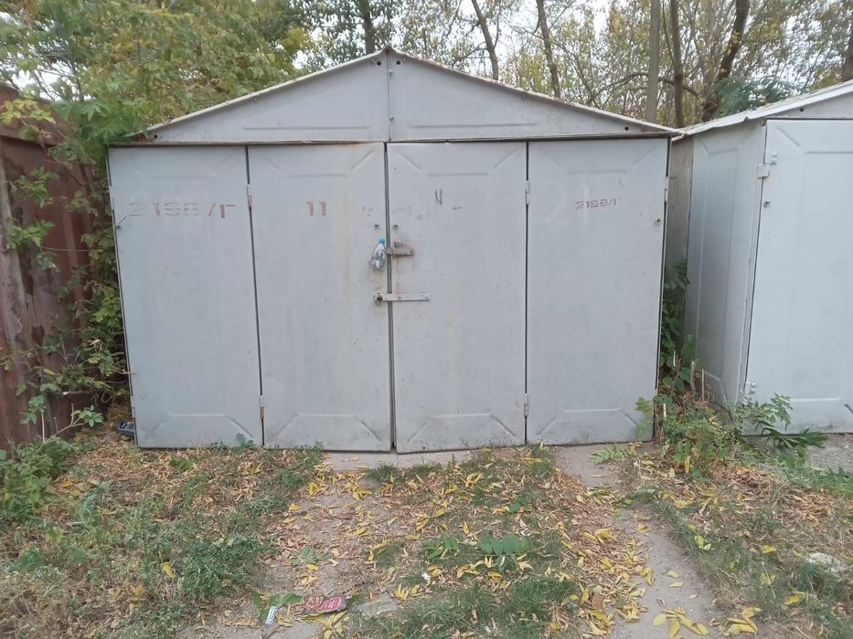 Сдам металлический гараж