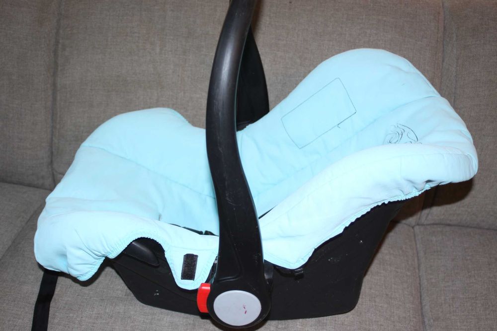 Fotelik samochodowy dla dziecka, nosidełko dla dziecka