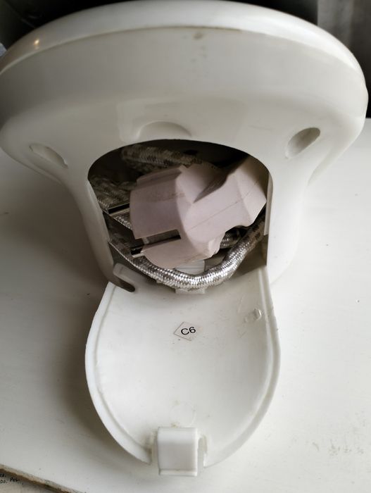 Ferro de engomar a vapor sem fios
