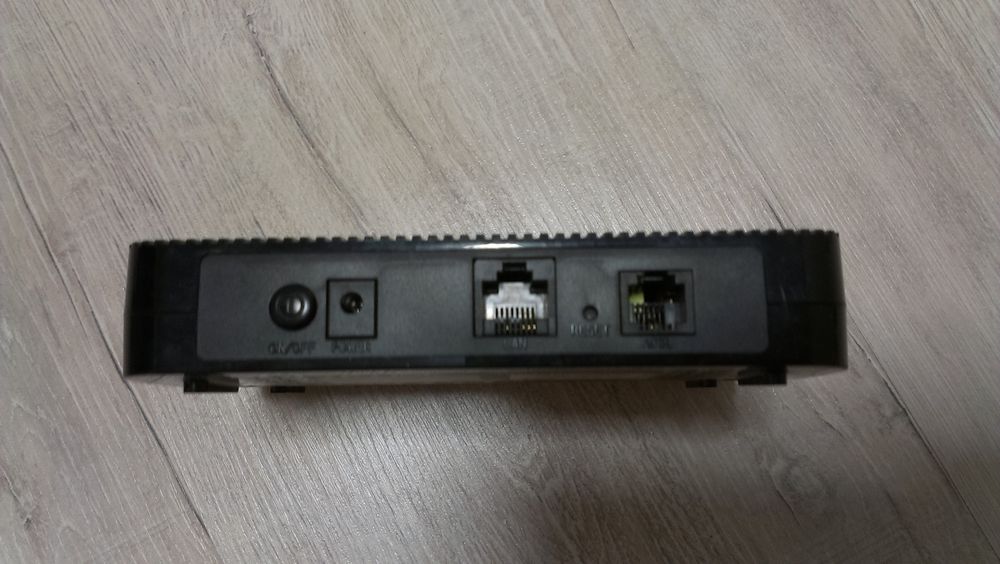 Маршрутизатор TP-LINK TD 8816