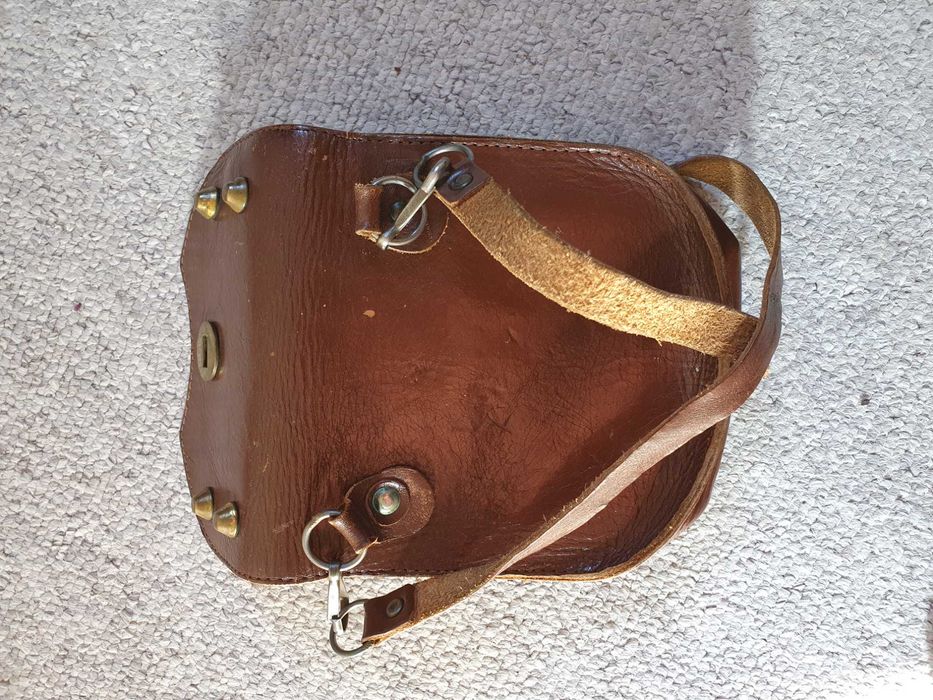 Mała retro torebka z grubej świńskiej skóry