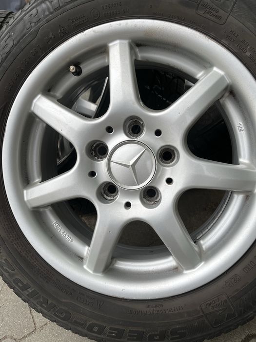 Zimowe R 15. 4x Felgi Mercedes-Benz + opony – komplet kół