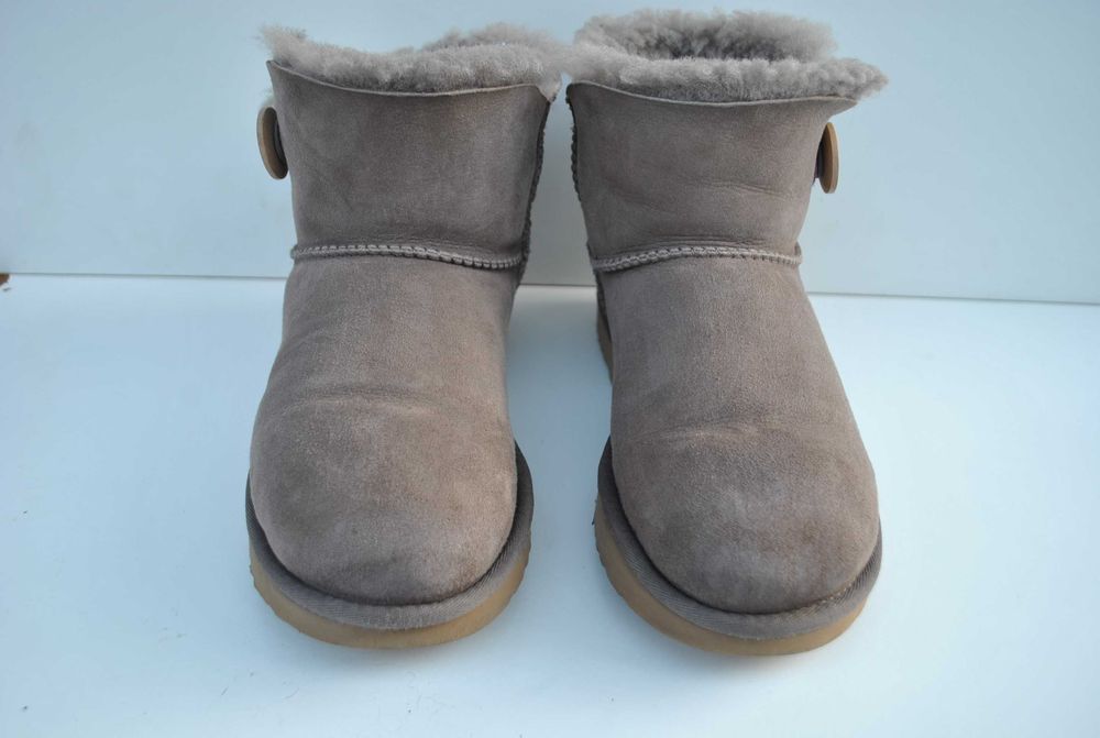 Botki mukluki Ugg Mini Bailey Button II