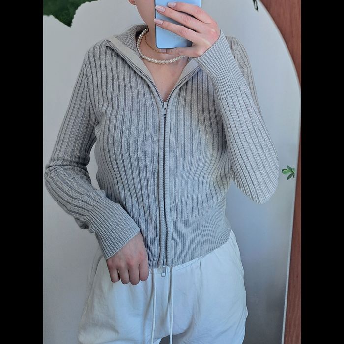 Sweterek nowy rozpinany