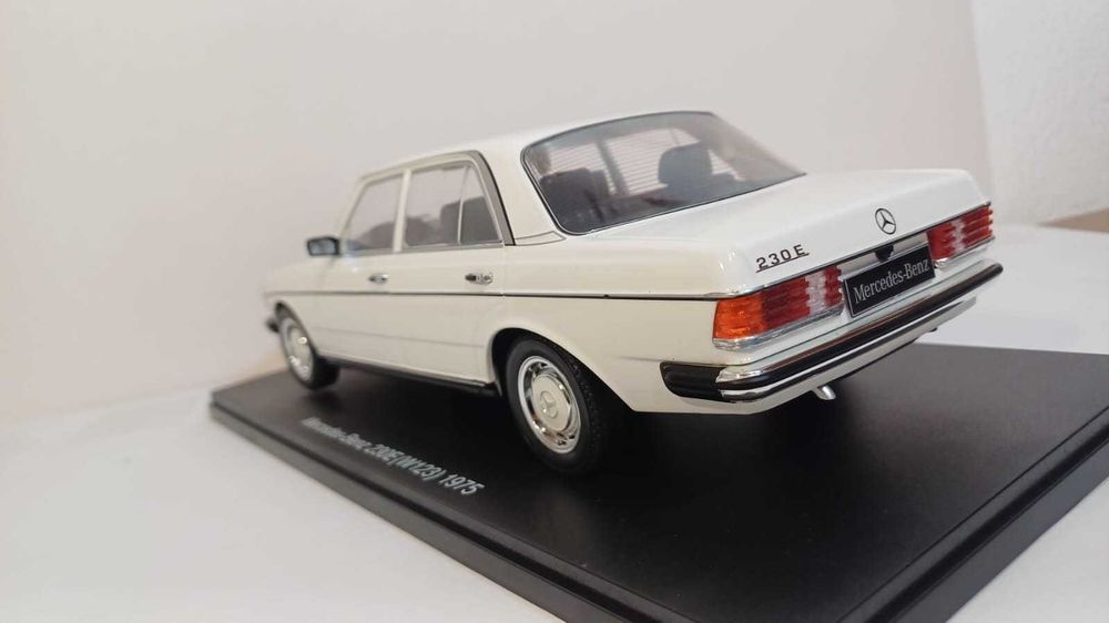 1/18 Mercedes 230E W123 - KK Scale