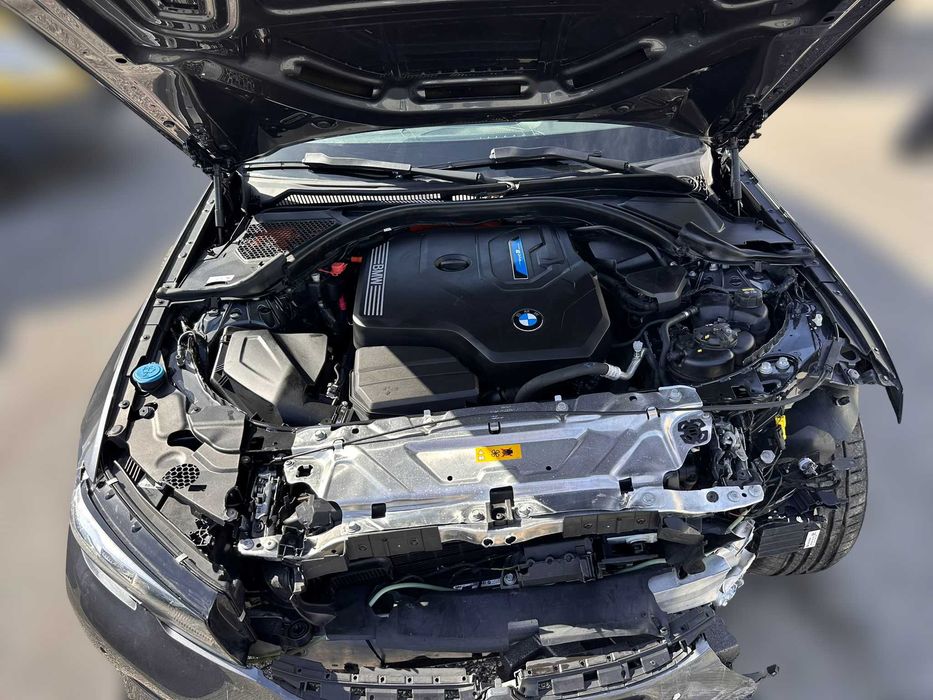 BMW 330 e Plug-in-Hybrid 292 cv  215 kW de 2019 Salvado