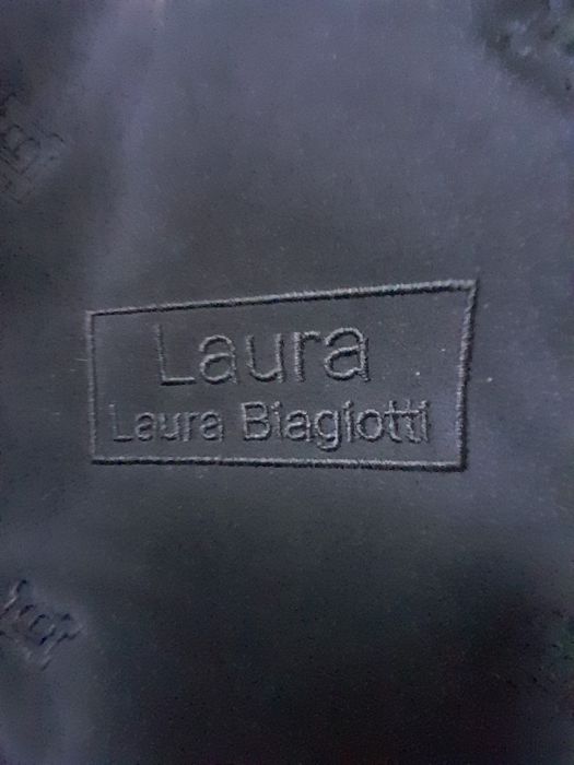 Laura Biagotti czarna damdka torba na ramię