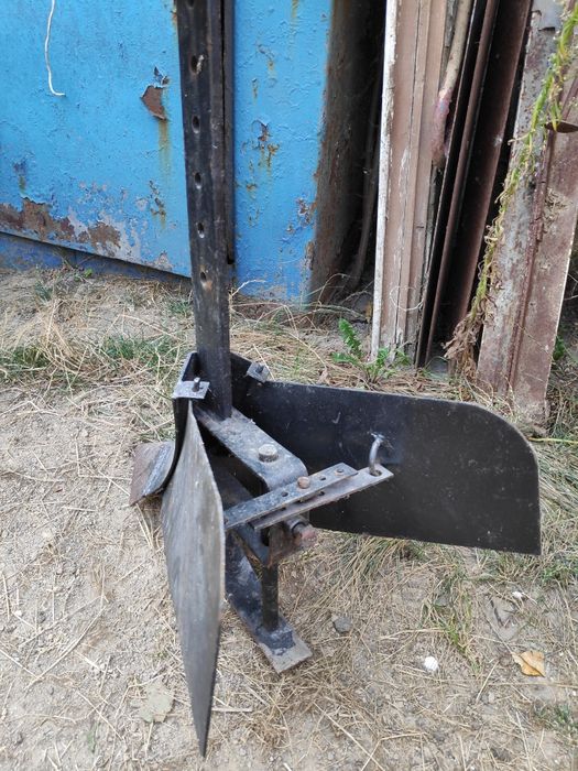 Плуг до мотоблока