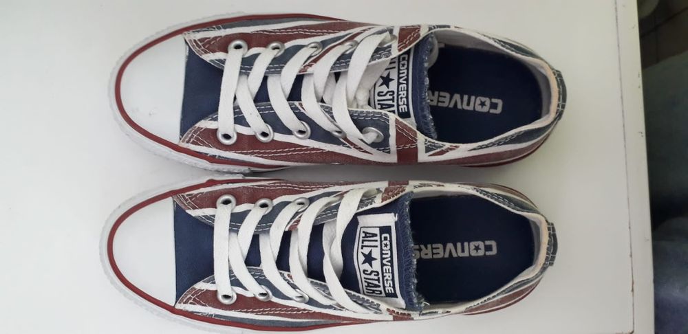 Tênis/ sapatilhas All Star tam. 36,5. 2 dias de uso.

Praticamente nov