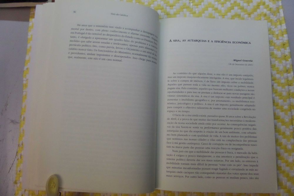 Visto da Católica - A Economia Portuguesa em Exame ( 1998 a 2001 )