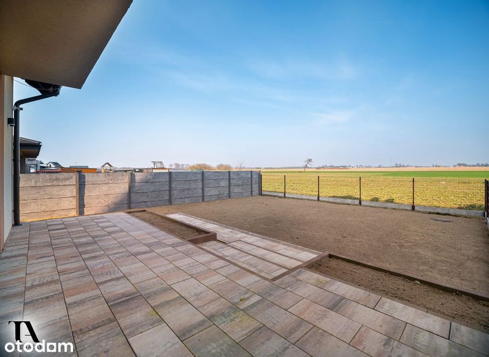 Nowy, wykończony 155 m dom blisko jeziora i lasów.