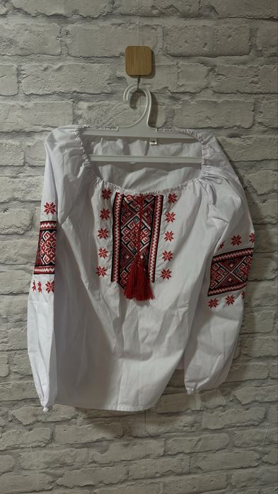 Вишиванка для дівчинки в ідеальному стані