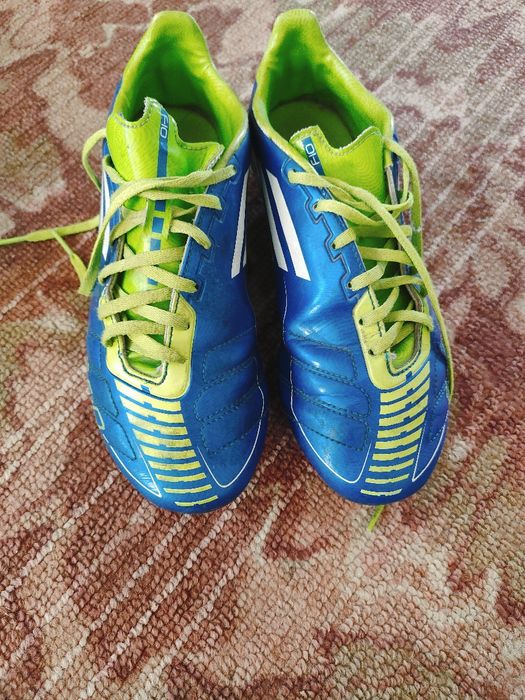 Бутси adidas 39 розмір