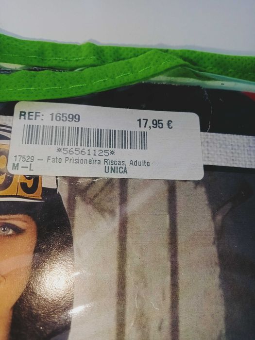 Fato de carnaval prisioneira