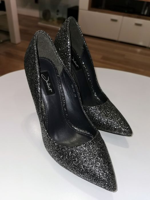 Szpilki srebrne brokatowe eleganckie,