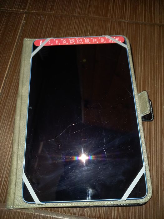 Продам планшет TCL tabmax