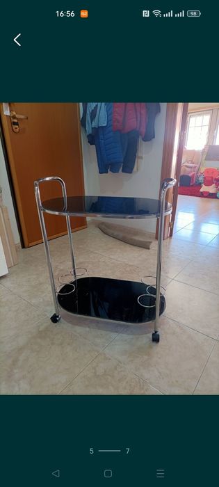 Mesa em vidro em bom estado