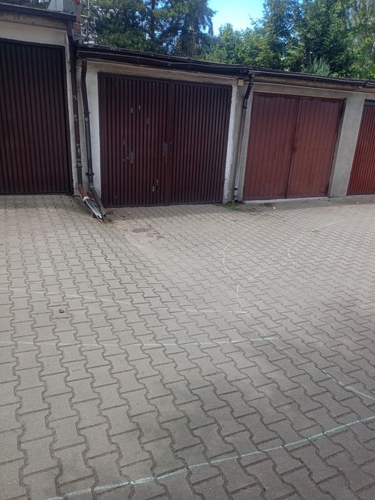 Garaż murowany garaż