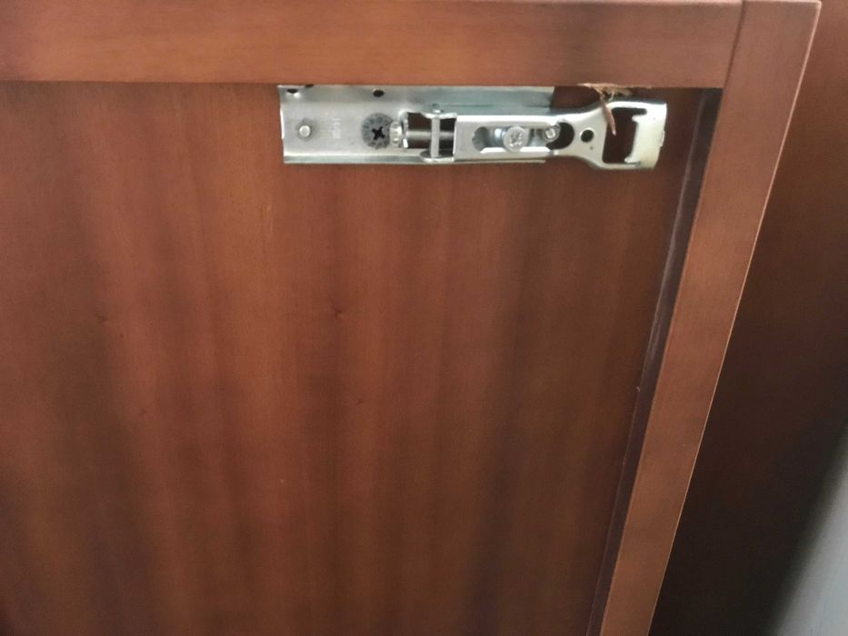 2 móveis pequenos cerejeira