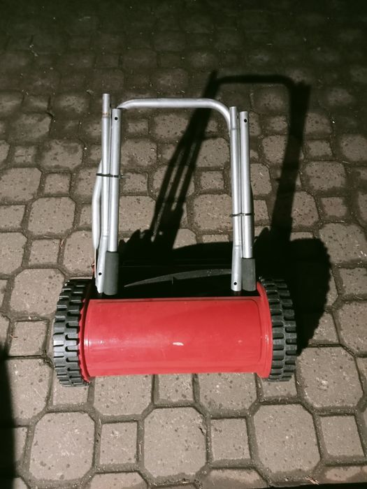 Witam Sprzedam kosiarkę bebnowa