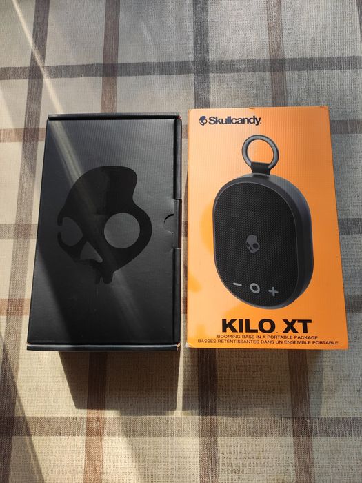 Продам блютуз колонку Skullcandy