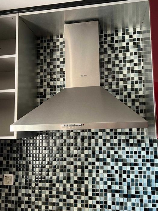 Vende-se exaustor TEKA DBP 70 Pro (613 m3/h - 70 cm - Inox)