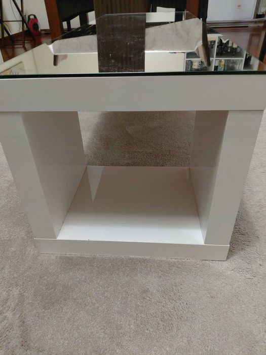 mesa de centro com espelho