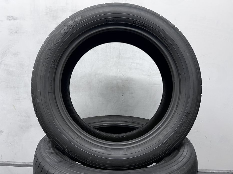 4шт літо 225/55/R18 Toyo Toyo R 37