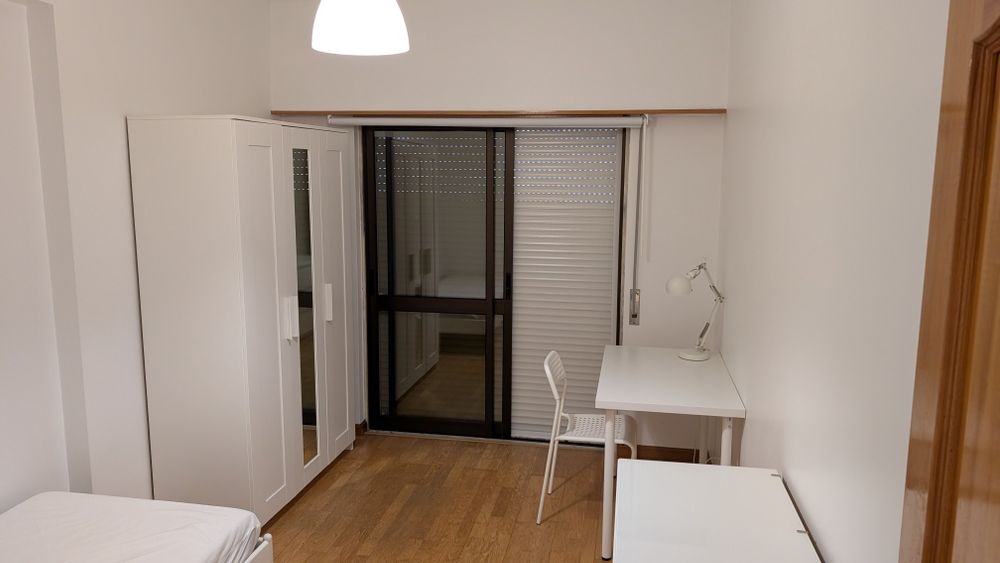 Quarto com marquise (varanda fechada)