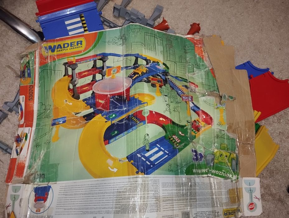 Мультипаркінг з гаражем Wader