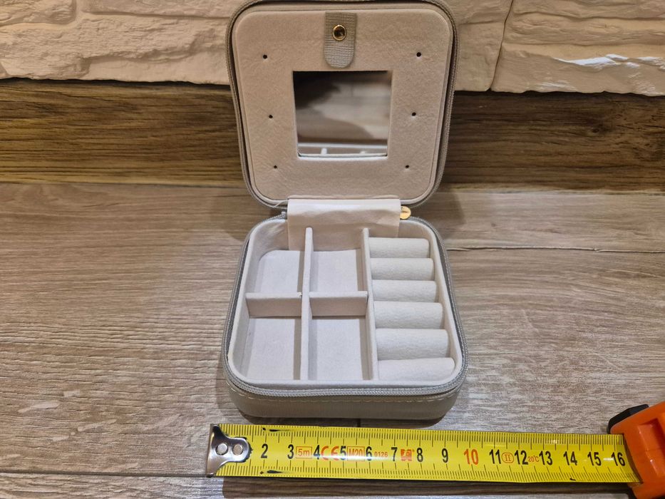 Pudełko na biżuterie