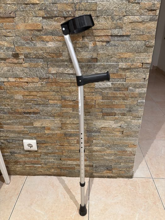 Canadiana / muleta (apenas uma)