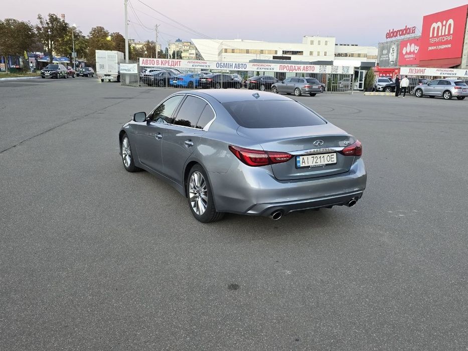 Продам infiniti Q50 в отличном состоянии