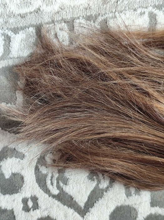Naturalne włosy doczepiane brąz z blondem 45 cm 180 g 5 taśm
