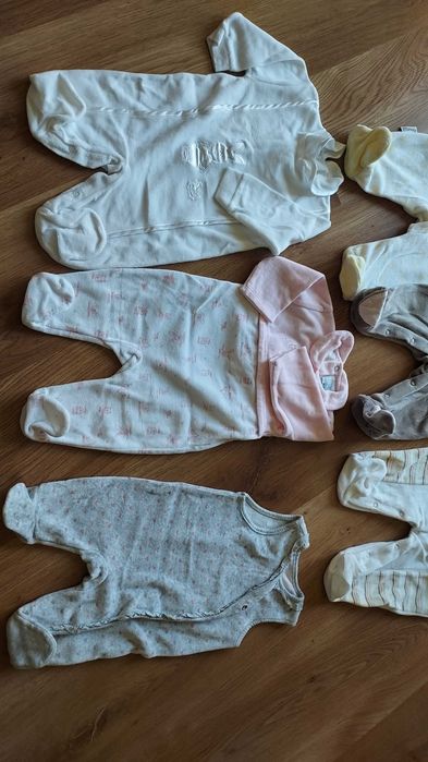 Zestaw pajacyki welurowe śpiochy dla dziewczynki